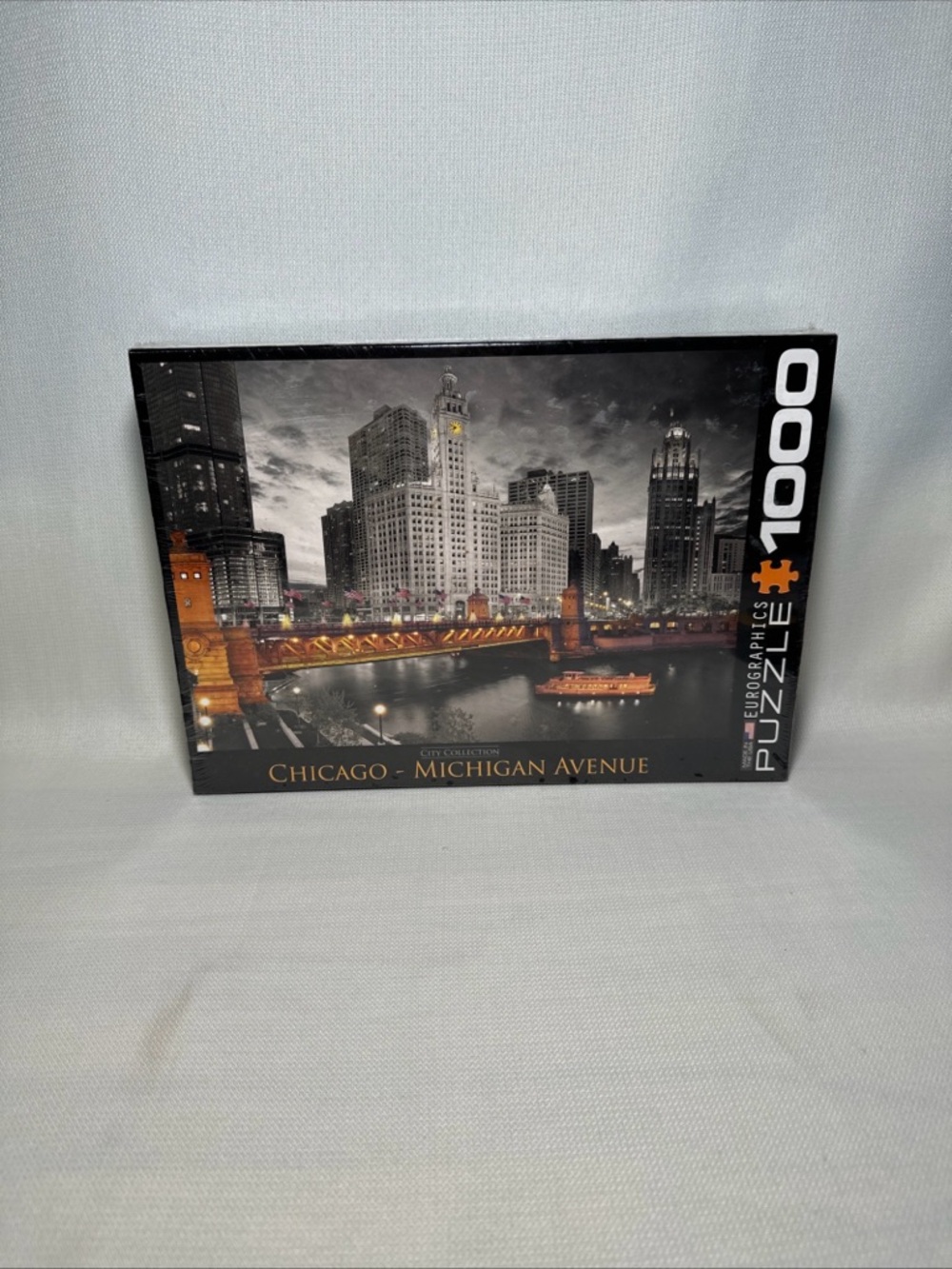 EuroGraphics Chicago - Michigan Avenue 1000-Piece Puzzle (Black & Orange)